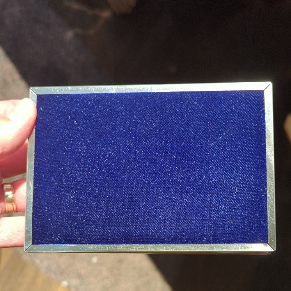 Montreal Olympics Silver and Blue Stamp Boxes - Picture 4 of 8
